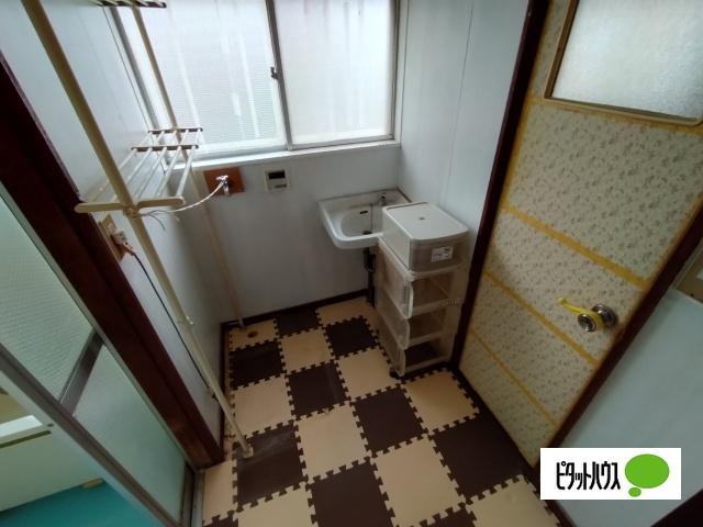 宇佐美字根倉 洗面