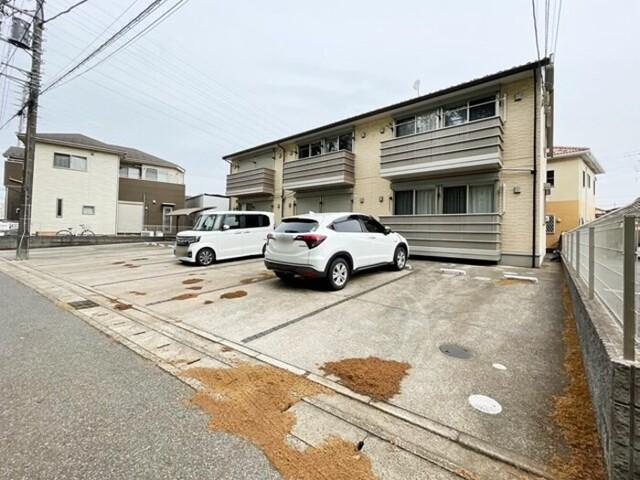 グリーンコート貝塚３号館（102） 駐車場