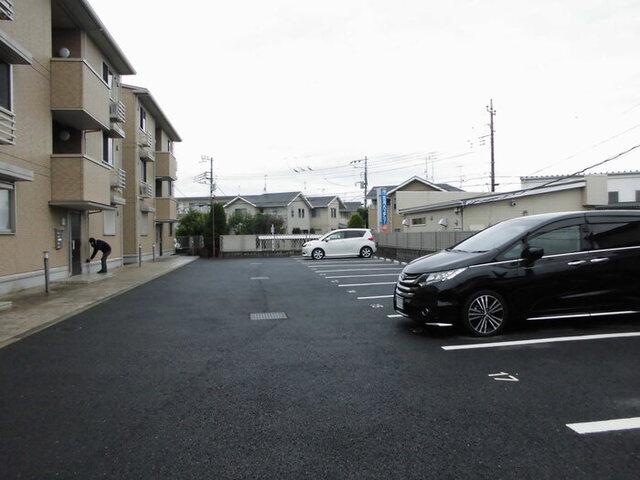 ベルヴィラージュ　Ｂ（303） 駐車場