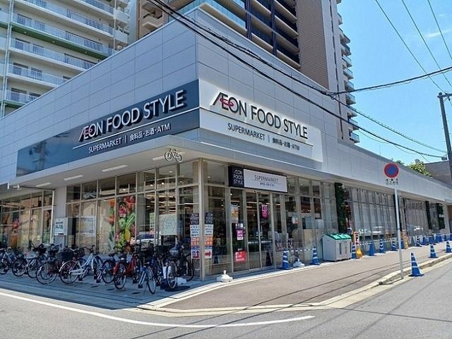 イオンフードスタイル津久野店：390m