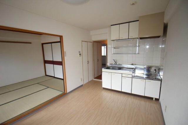メゾン城南（３０２） 部屋画像