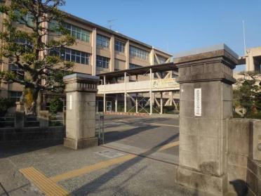 犬山市立犬山南小学校：450m