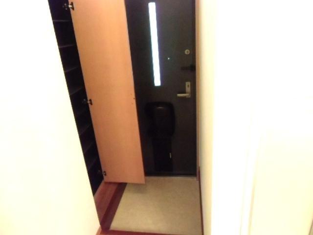 クレール伊勢（102） 玄関