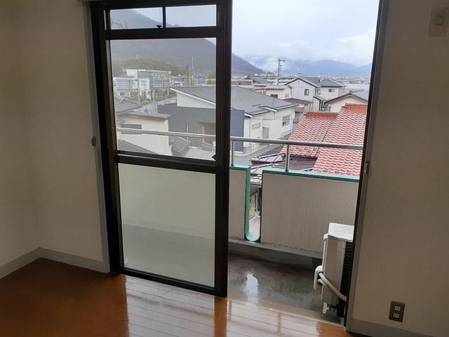 マンション加賀美（302） バルコニー