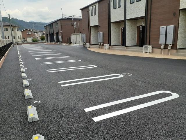 アスピレーション（204） 駐車場