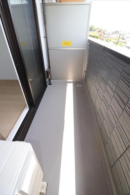 Ｄ−ＲＯＯＭ清水新居Ⅰ（303） バルコニー