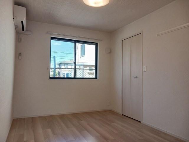 ヒカルサ　甲斐名取（101） 室内