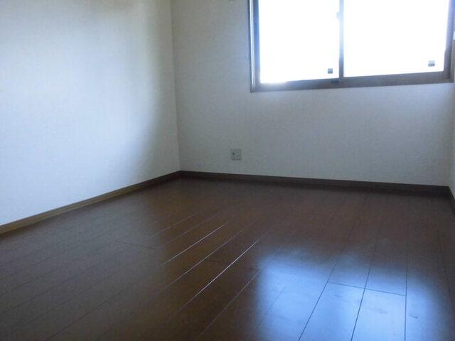 ロイヤルタウン蓬沢　ABCD（B102） 部屋画像