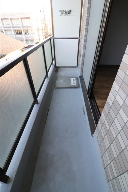 フェリオ甲府上石田（310） バルコニー