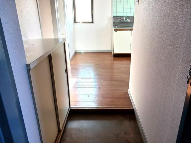 メゾン大里（105） 玄関