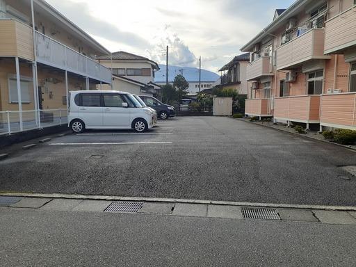アーバンスクエアⅢ（101） 駐車場