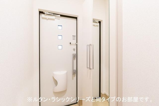 ラルチェⅡ（201） 玄関