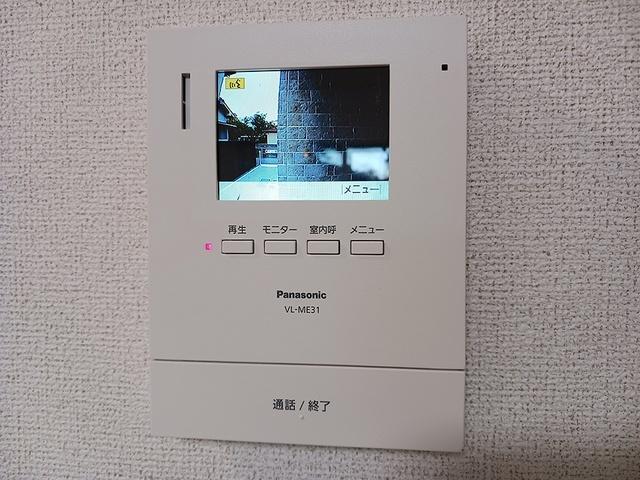 ヒカルサ甲府住吉　サウス（102） 収納