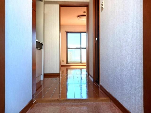 グランドミカ（105） 玄関