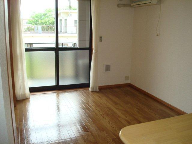 ＣＯＭＦＯＲＣＥ　ＫＯＢＥ　Ａ 部屋画像
