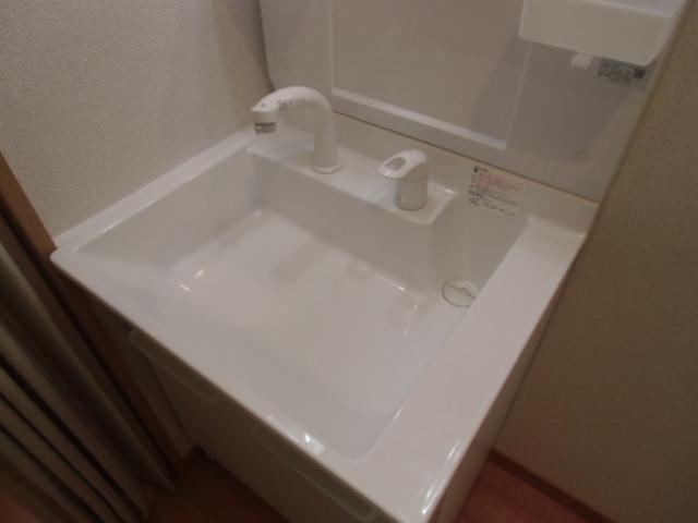 サニーハイツ岩森　B（102） 玄関