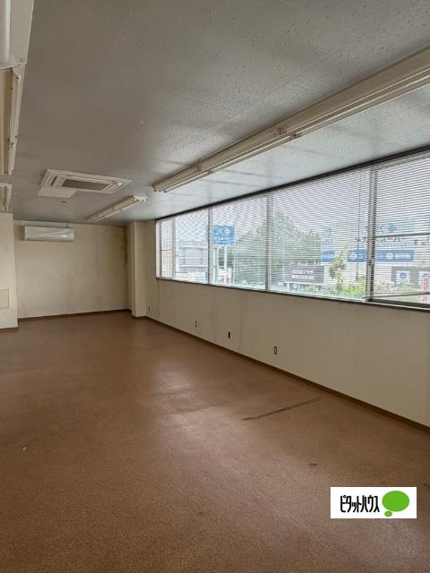 甲府市徳行事務所 部屋画像
