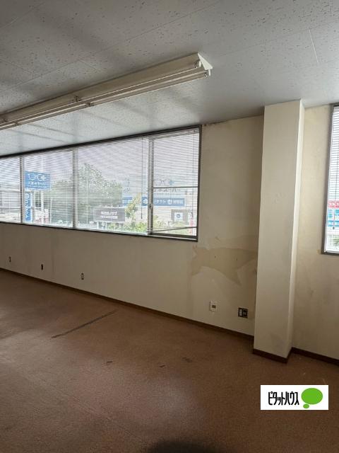 甲府市徳行事務所 部屋画像