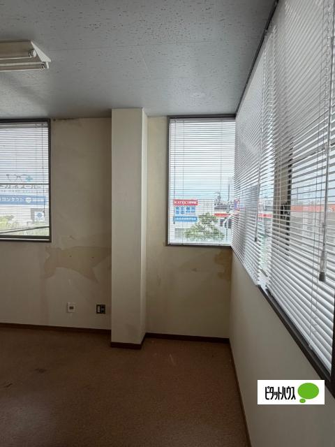 甲府市徳行事務所 部屋画像