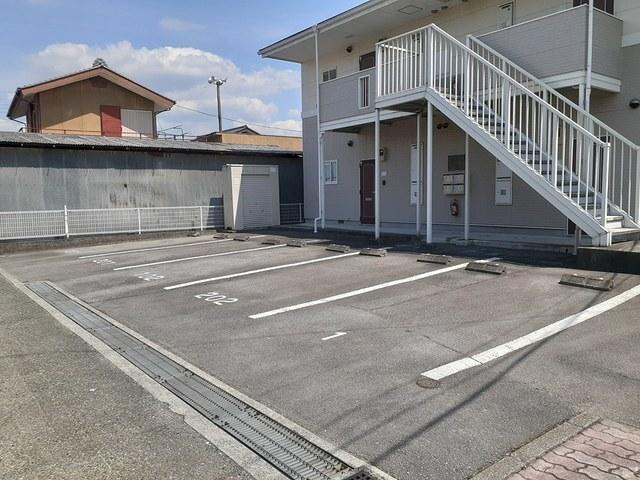 サンユーホーム（102） 駐車場