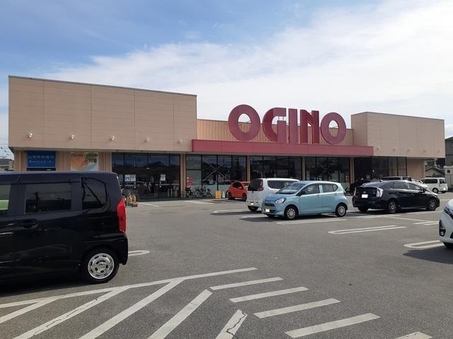 オギノ城東店：950m