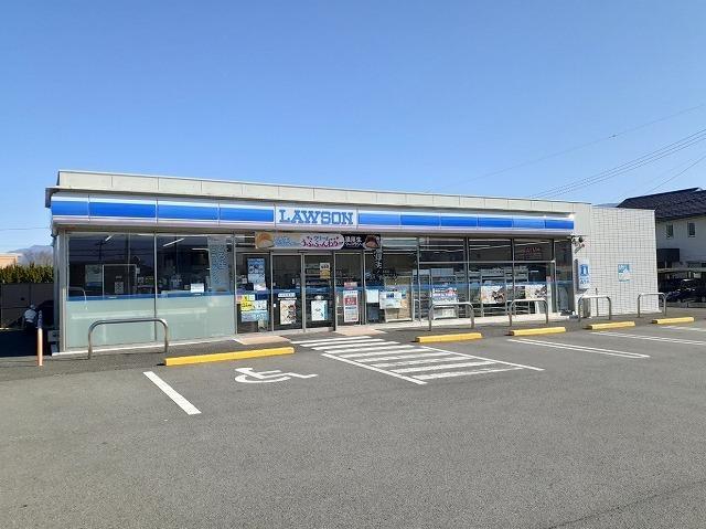 ローソン甲府堀之内店：800m