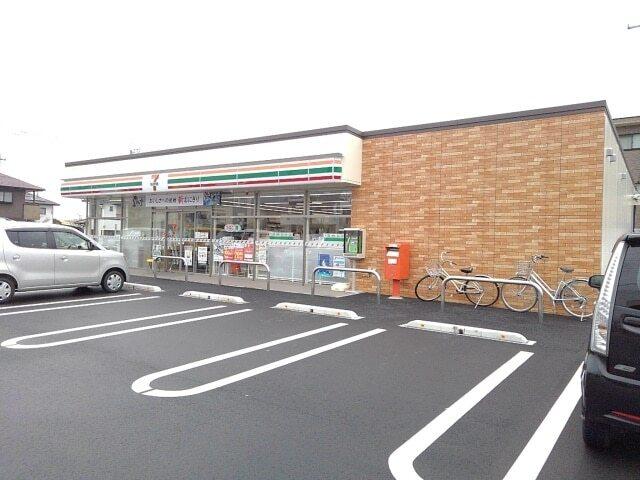 セブンイレブン甲斐中下条店：200m