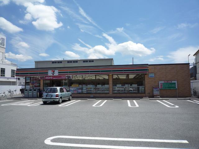 セブンイレブン甲府幸町店：208m