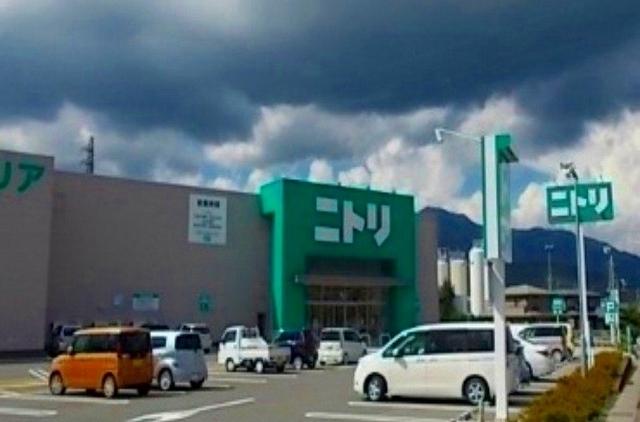 ニトリ富士吉田店：2600m