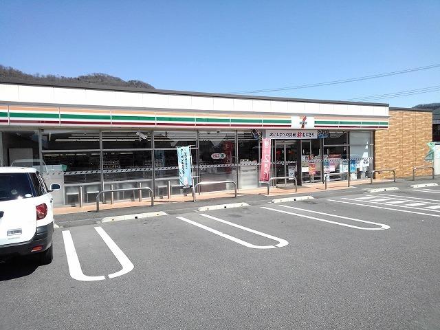 セブンイレブン甲府山宮町店：400m