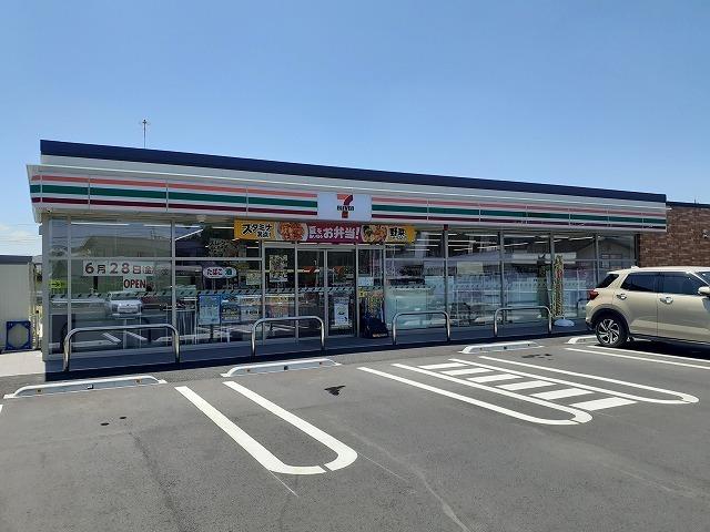 セブンイレブン甲府貢川２丁目店：750m