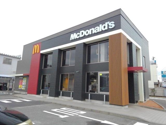 マクドナルド 甲府アルプス通り：1400m