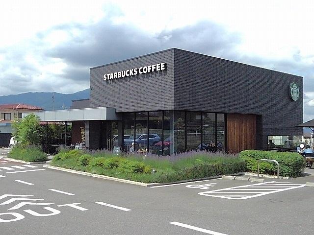 スターバックスコーヒー富士吉田：3300m