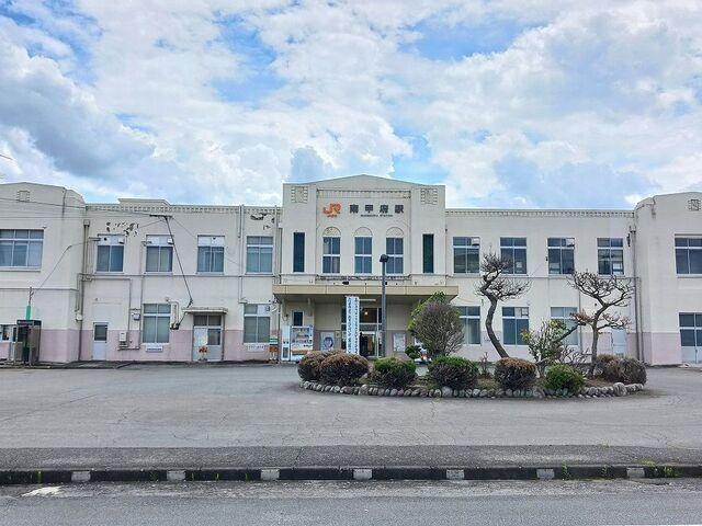 南甲府駅：900m