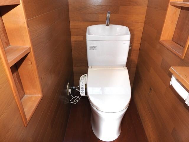 中央３丁目戸建て トイレ