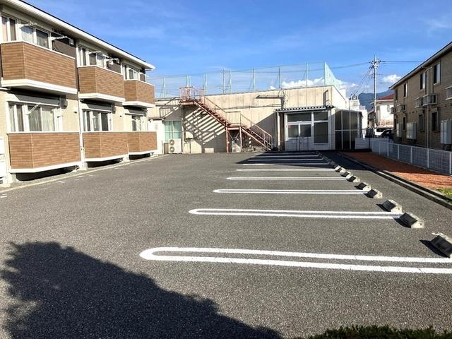 サウススクエア　5番館（102） 駐車場