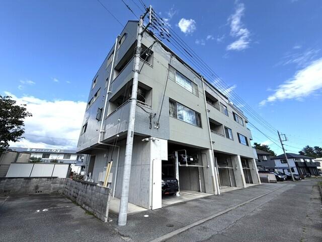 竜王駅より徒歩14分 築24年7ヶ月 4階建の賃貸物件