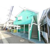 落ち着いた雰囲気の外観です