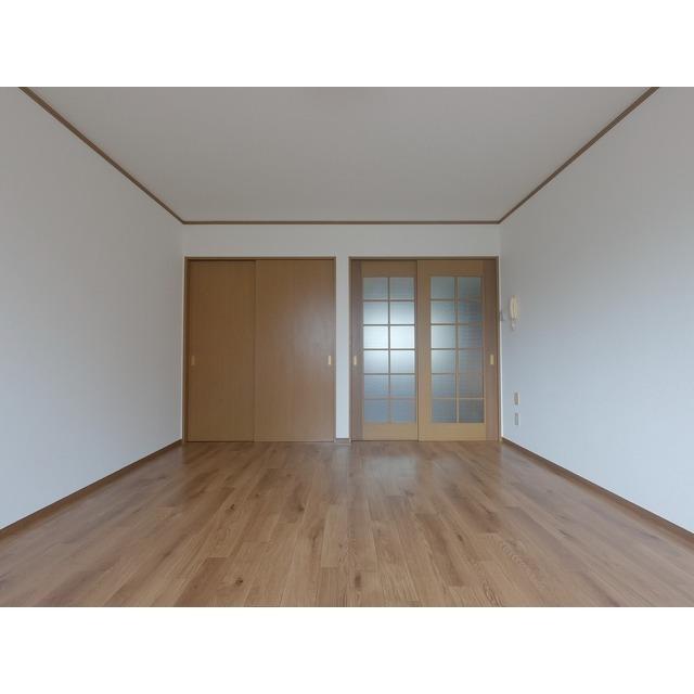 アンジェニュ（203） 室内
