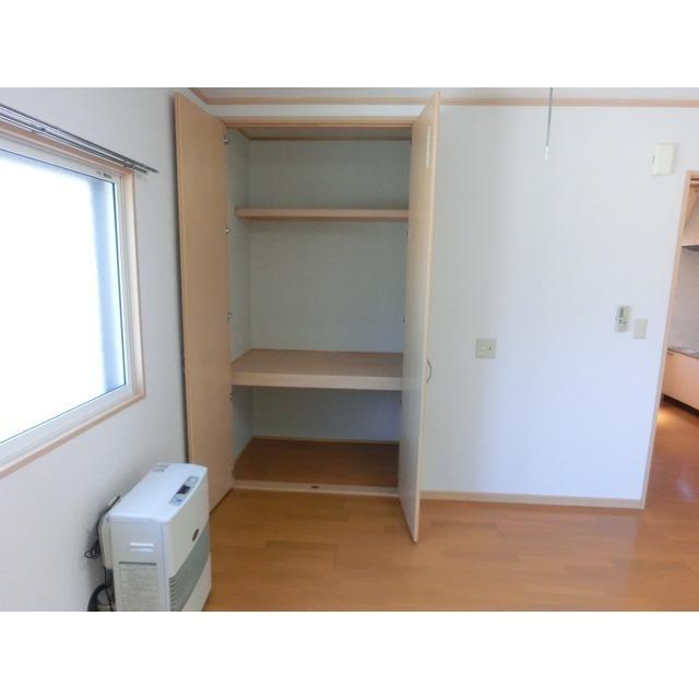 プレサント（102） 収納