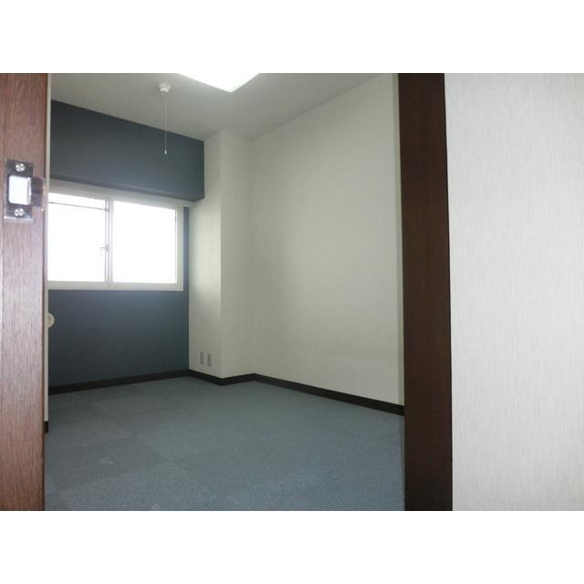 ライオンズマンション内丸（604） 室内