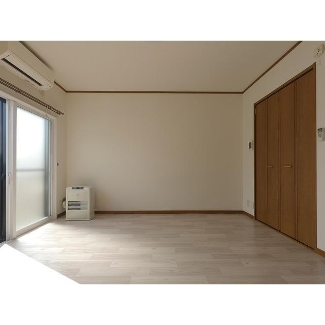 レジデンスヒロミ（B） リビング