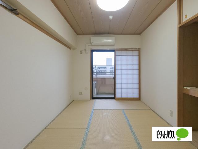 朝日プラザ長根公園（905） リビング