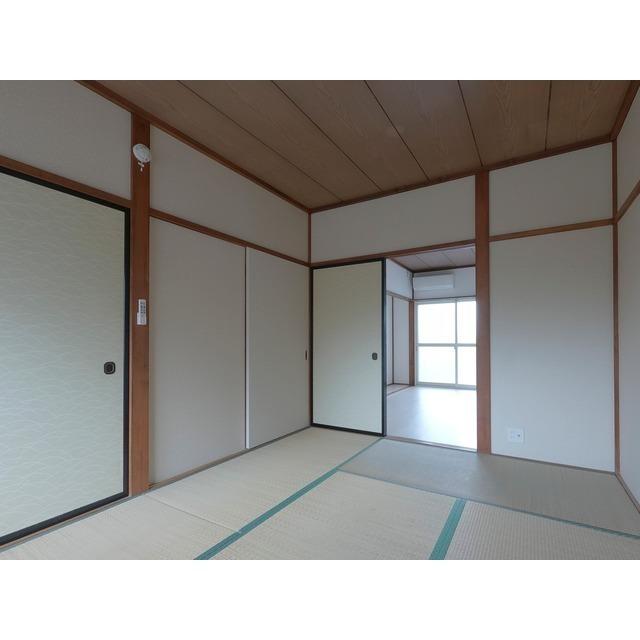 ロイヤルタカハシ（105） 室内