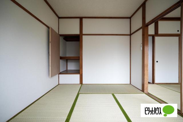 齋智荘（1） 室内