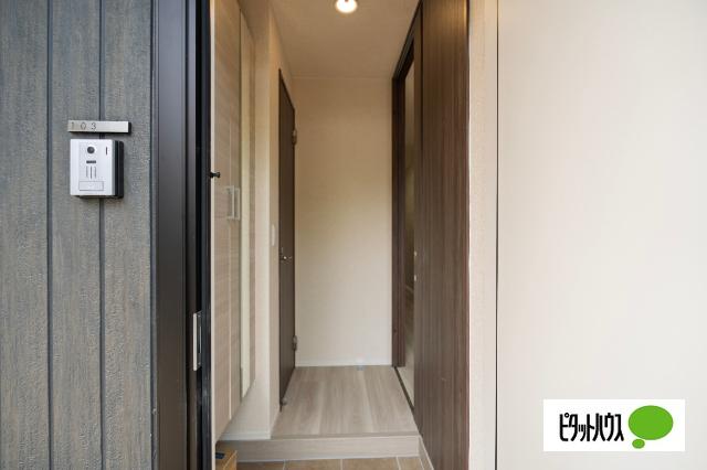 RESUA鍛冶町（103） 玄関
