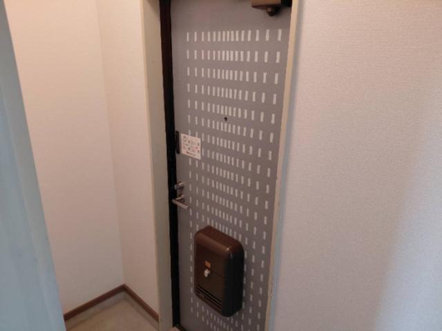 グリーンクサカベ（103） 玄関