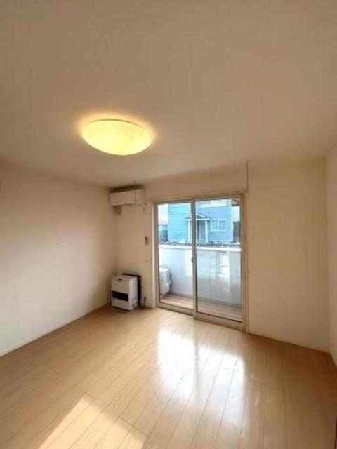 コモライズ新井田西　Ｃ（102） 部屋画像