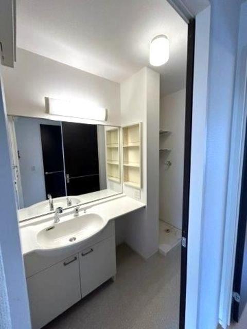 コモライズ新井田西　Ｃ（102） 部屋画像