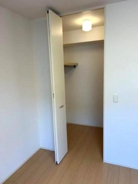 コモライズ新井田西　Ｃ（102） 部屋画像
